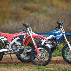 Motos
