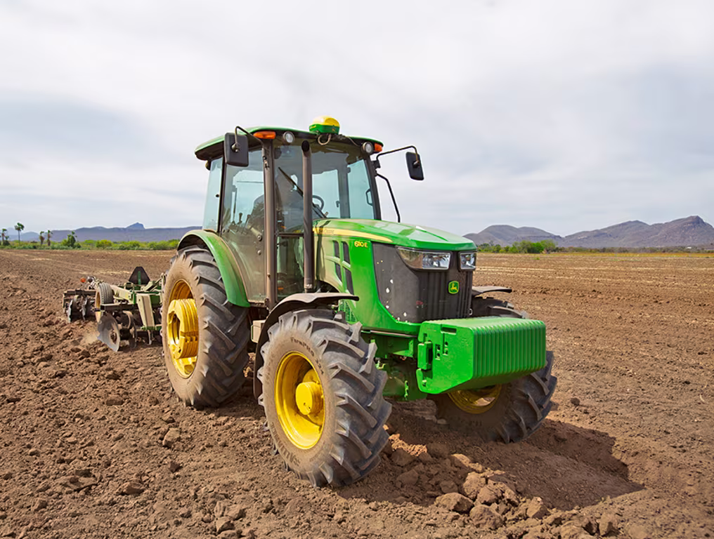 Tractor Agricola John Deere 6110E - Imagen 7